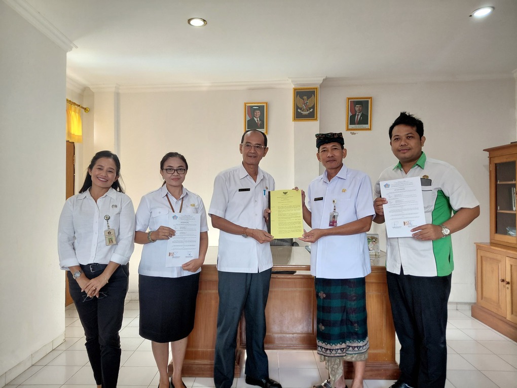 Dinas Lingkungan Hidup dan Pertanahan Kabupaten Klungkung serahkan arsip statis ke LKD